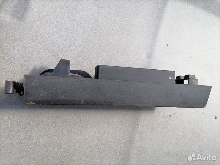 Консоль под ручник Volkswagen passat (B4)