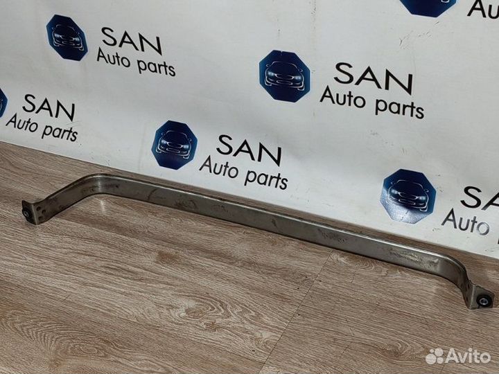 Крепление топливного бака Bmw X5 E70 N52B30AF 2008