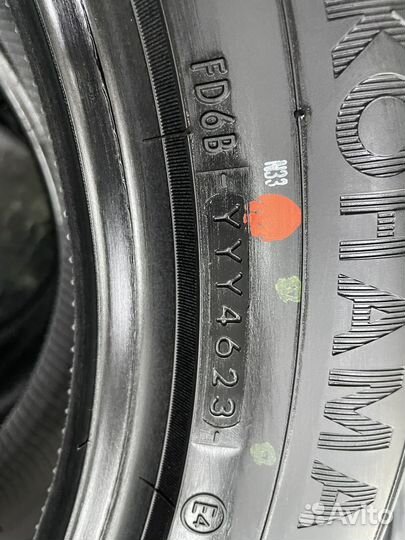 Yokohama Advan dB V552 235/55 R17 99V