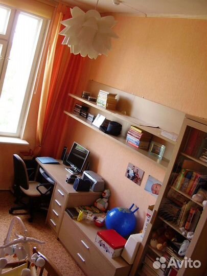 Полки в гостиную