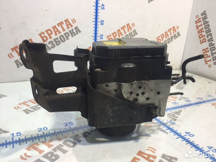 Тойота Камри Блок ABS