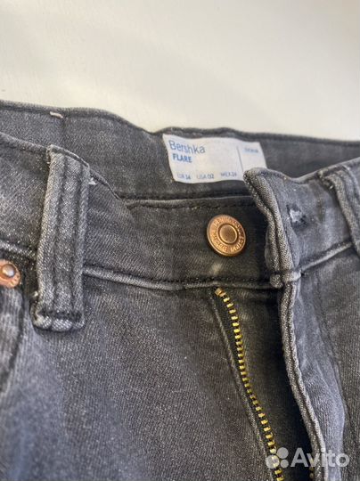 Джинсы bershka