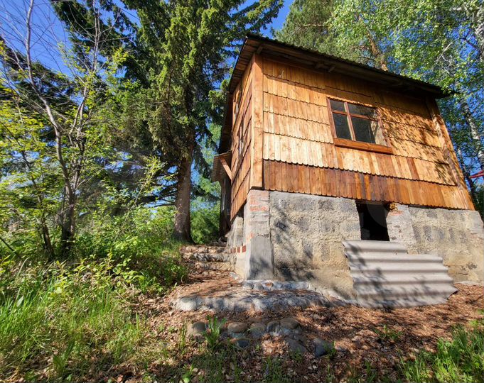 Дача 30 м² на участке 10 сот.