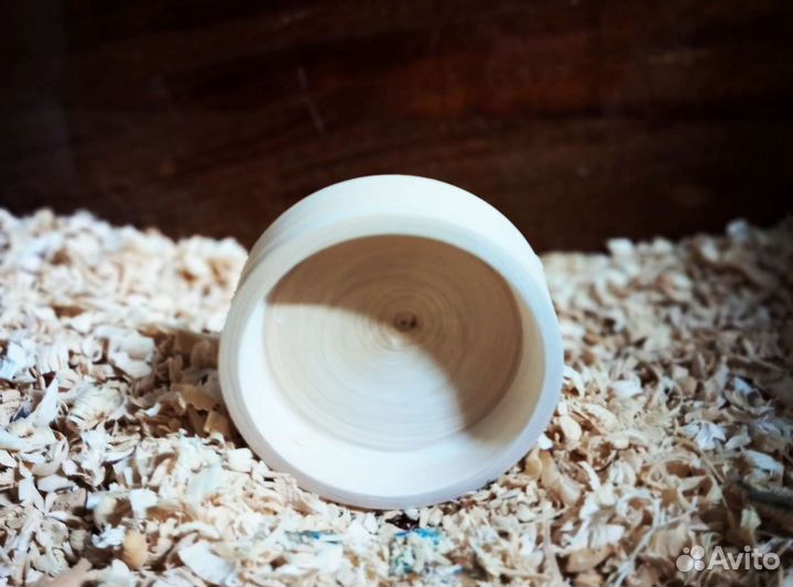 Пепельница из дерева