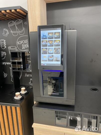 Кофейный автомат для кофейни