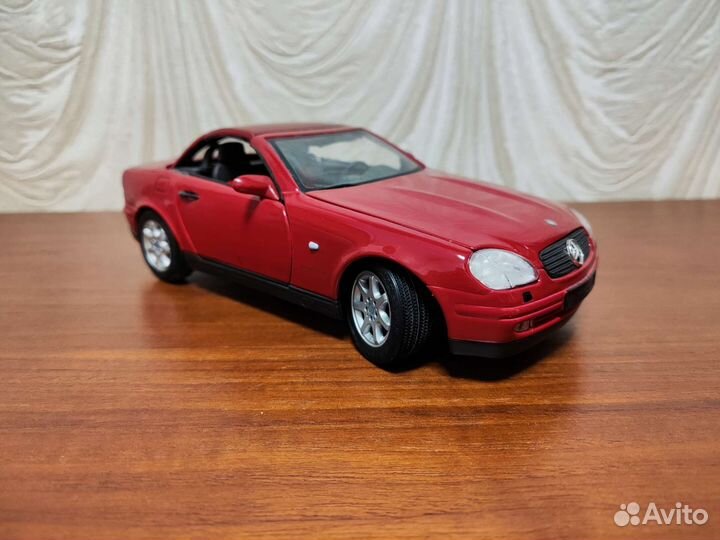 Mercedes clk 1:18 maisto