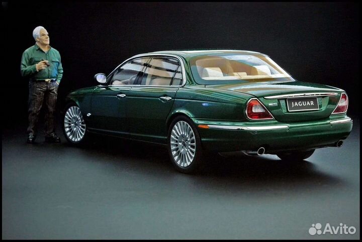 Jaguar XJ 6 X 350 Racing Green, 1/18, Almost Real
