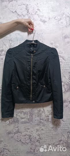 Ветровка женская