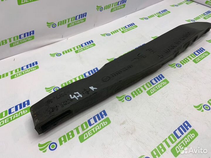 Уплотнитель крыла передний правый Mazda Cx-30