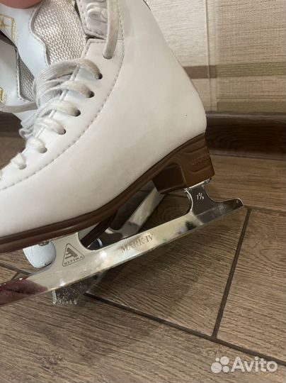 Фигурные коньки jackson artist