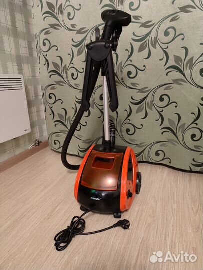 Отпариватель для одежды вертикальный