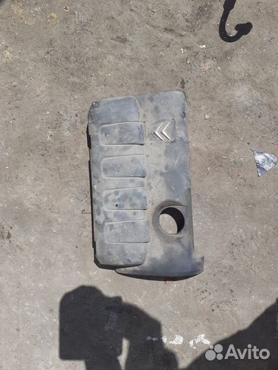 Крышка двигателя Citroen C3