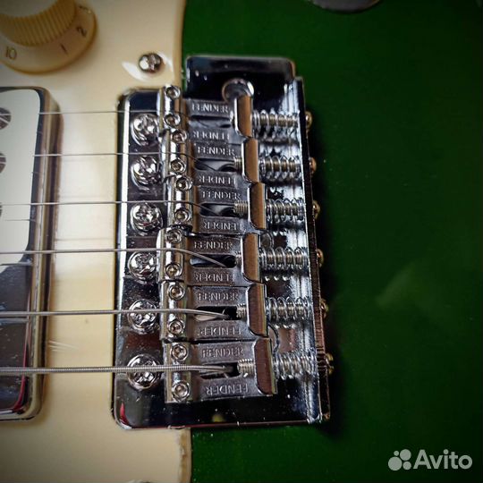 Fender Stratocaster HSS Cosmic Jade Copy