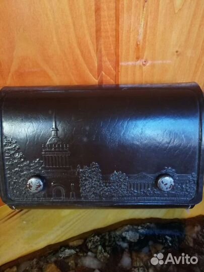 Чехол от электробритвы. Баночки с СССР, ключи