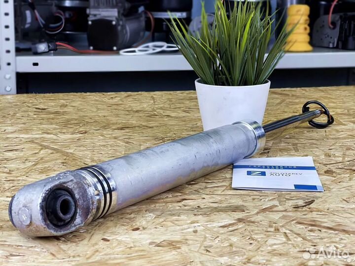 Амортизатор задний BMW 7 серии E65 / E66