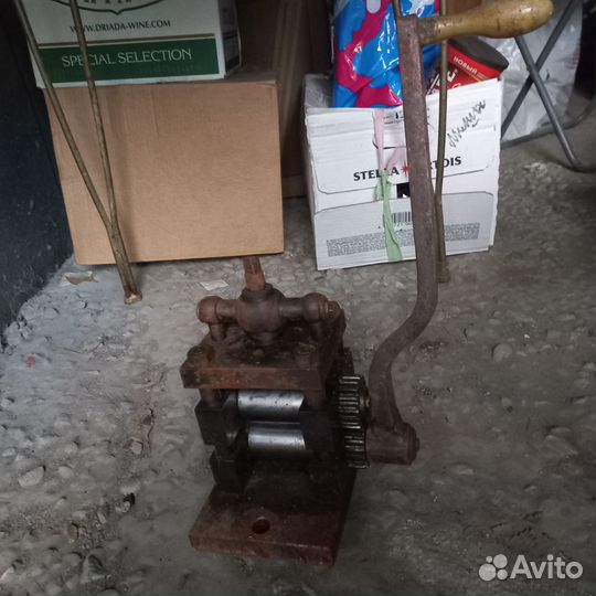 Прокатный вальц для золота