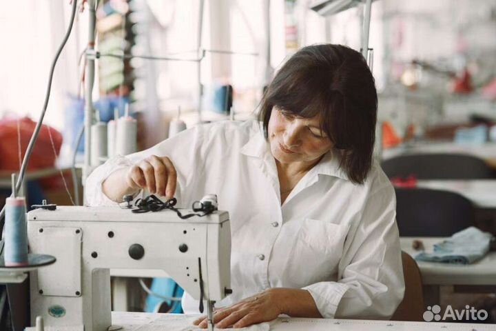 Швея, раскройщица