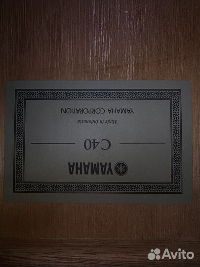 Классическая гитара yamaha c40