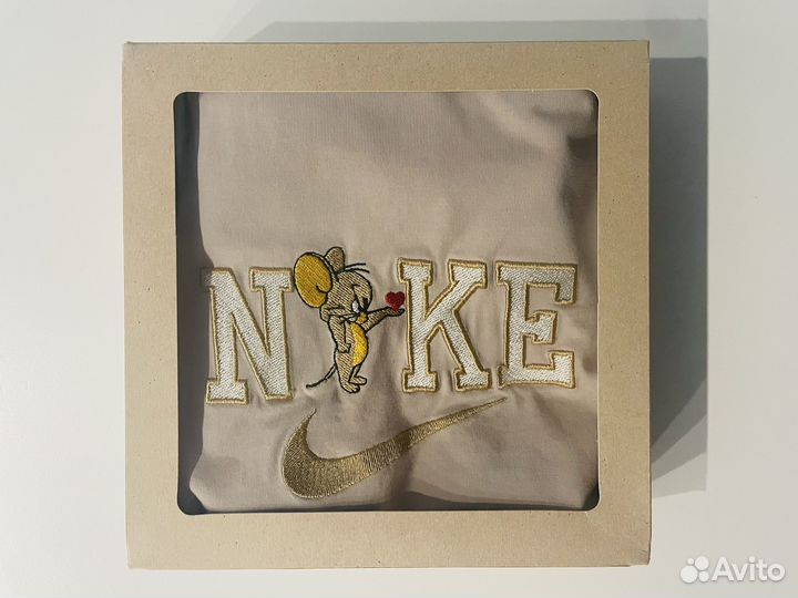 Футболка женская