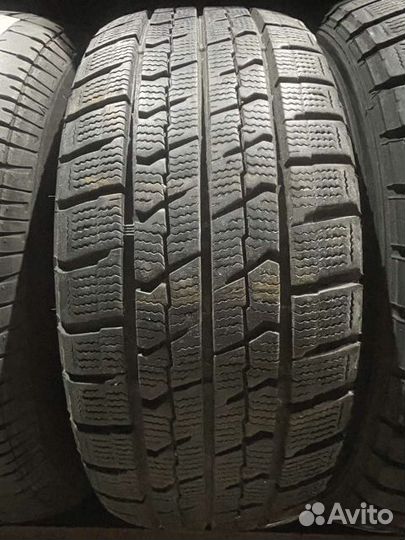 Goodyear Ice Navi Zea II 205/65 R16 90L