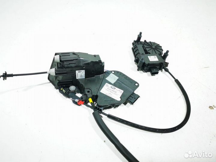 Замок двери передней левой Land Rover Range Rover