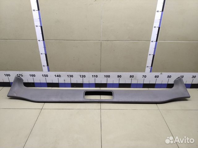 Обшивка двери багажника Land Cruiser (100) 1998-20