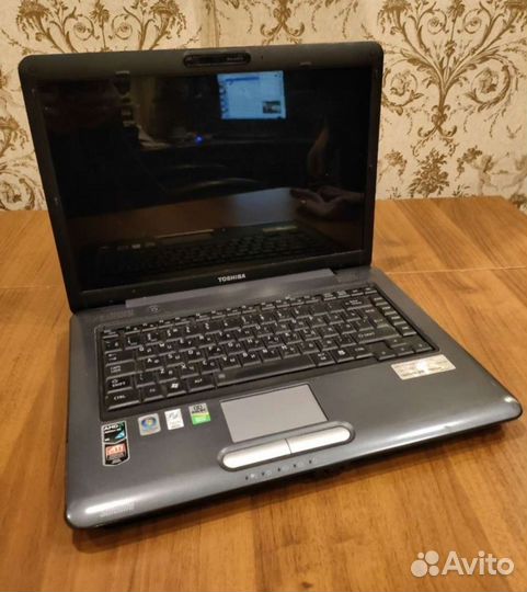 Ноутбук toshiba