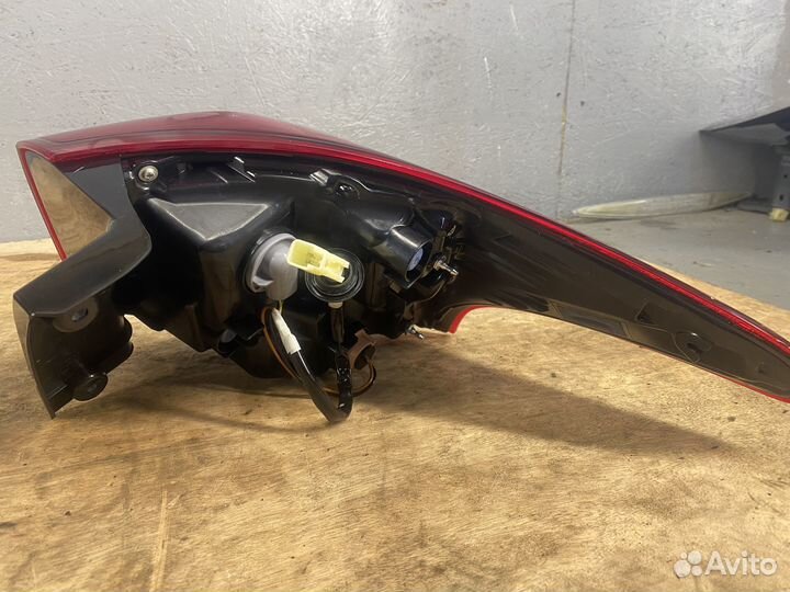 Фонарь внешней левый правый Mitsubishi Outlander 3