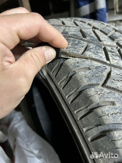 Michelin Latitude Cross 215/70 R16