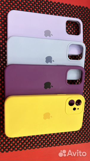 Чехлы на iPhone 12
