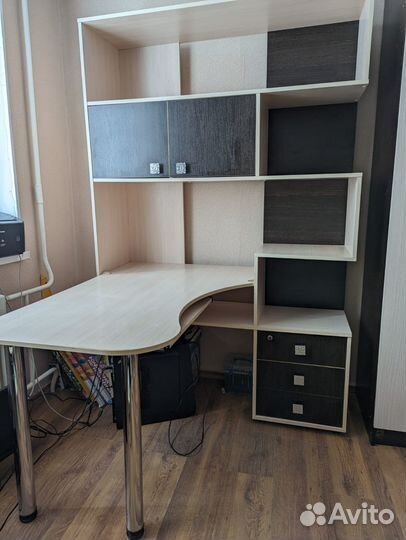 Продам Уголок школьника