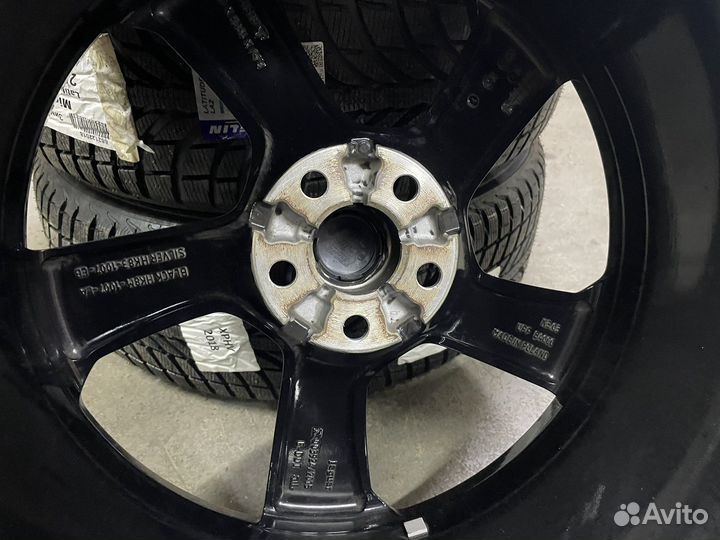 Оригинальные колеса на Jaguar F-pace R19