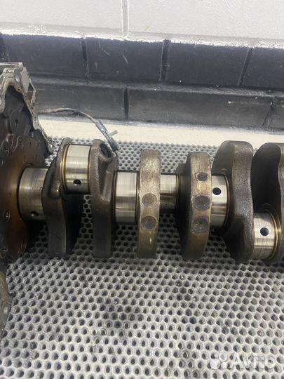 Коленвал 1jzgte