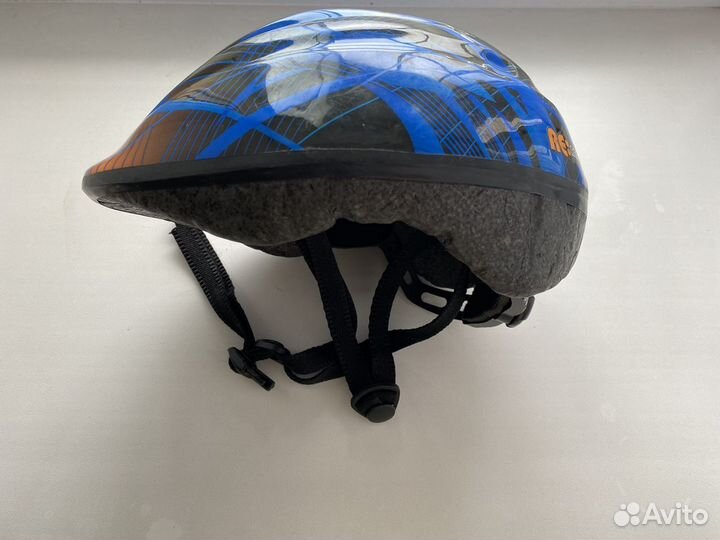 Защитный шлем