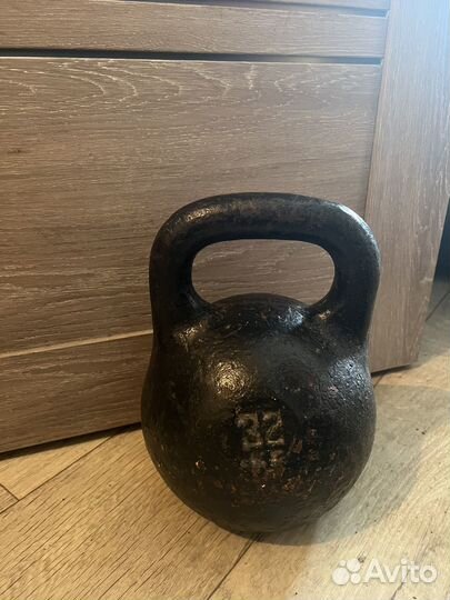 Гиря 32 кг и гиря 16 кг