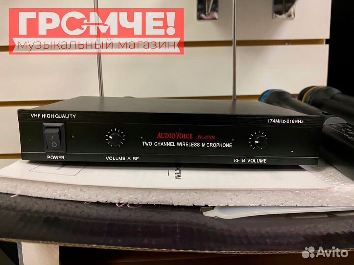 Микрофонная радиосистема AudioVoice WL-12VM