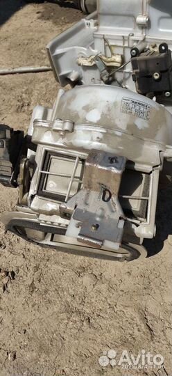 Печка Ниссан Либерти по запчастями