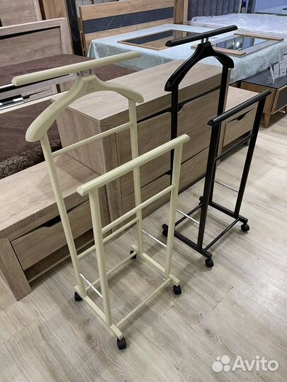 Вешалка напольная