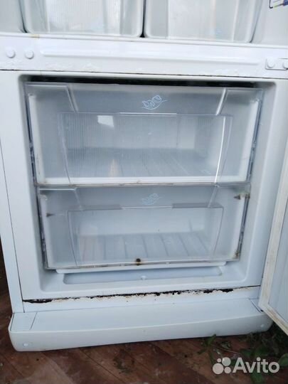 Холодильник бу indesit