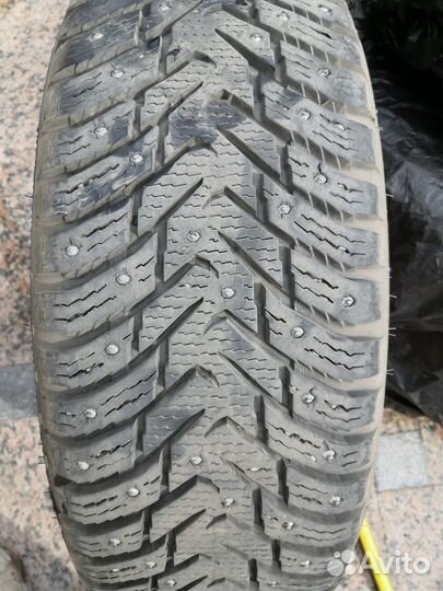 Nokian Tyres Hakkapeliitta 8 SUV 215/65 R16