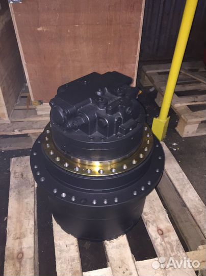 Редуктор хода Doosan 225LC-V с мотором