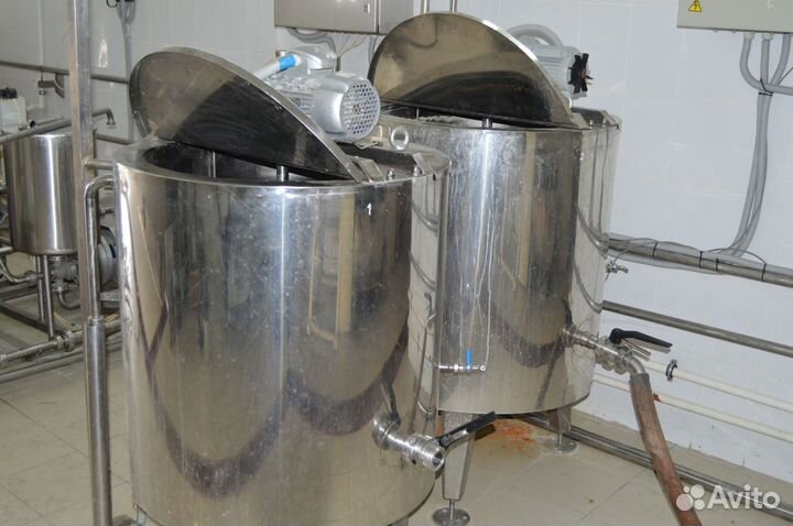 Здание с молочным оборудованием