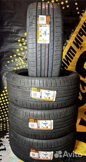 Tracmax X-Privilo RS01+ 285/40 R22 110Y