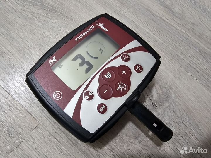 Металлоискатель Minelab X-Terra 305