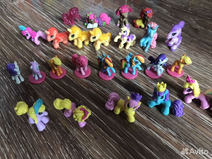 Киндеры, MLP, и маленькие игрушки коллекциями и ас