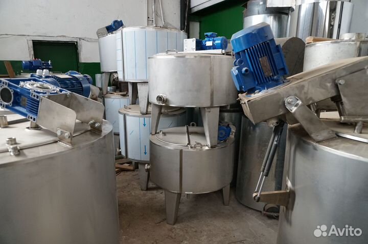 Пищевые емкости и резервуары