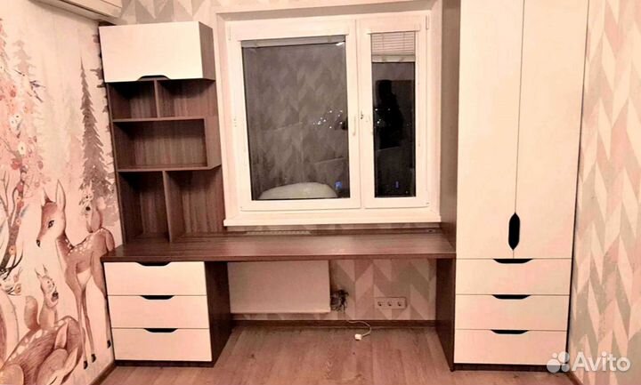 Рабочая зона у окна