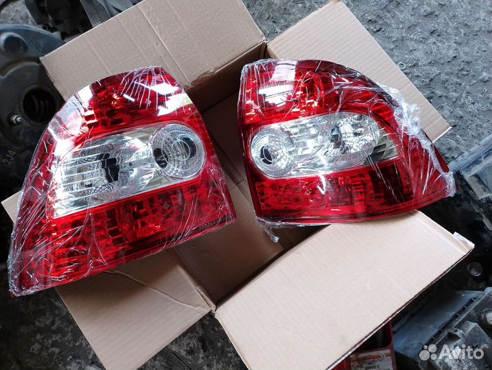 Задние фонари новые лада Приора