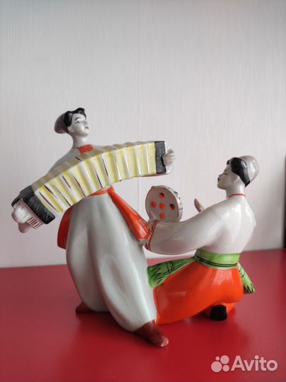 Статуэтка СССР Перепляс с бубном и гармонью