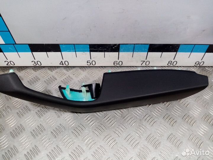 Б/У Подлокотник двери задней правой#001